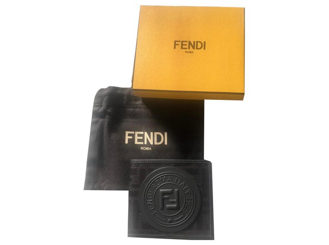 fendi men's leather wallet