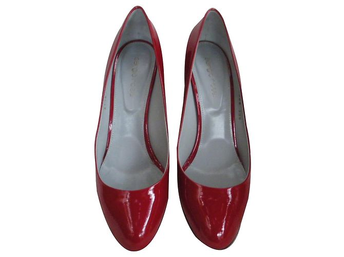 Sergio Rossi Pumps Dunkelrot Lackleder Bordeaux