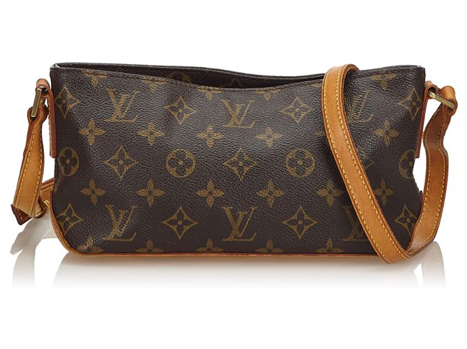 Louis Vuitton Brown Monogram Trotteur Leather Cloth  ref.141177