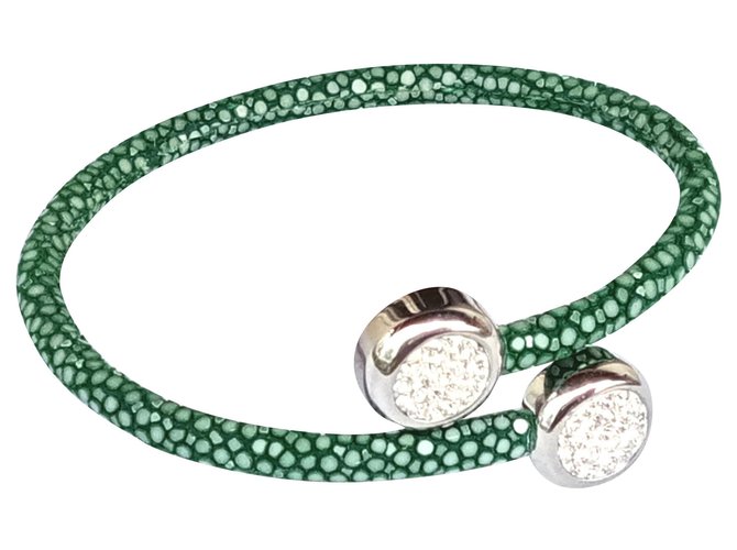 Autre Marque Bracelet in jade green stingray leather Light green Exotic leather  ref.141423