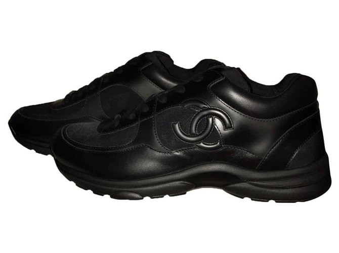 Chanel Sneakers Black Leather  ref.169848