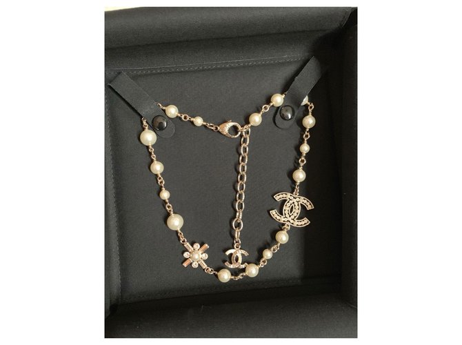 Collier de perles Chanel 2019  ref.141655