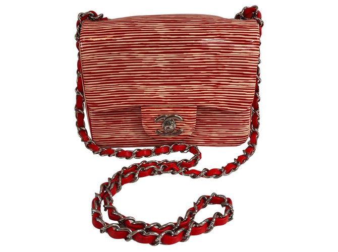 Timeless Chanel Mini Clásico Roja Beige Barniz  ref.141914