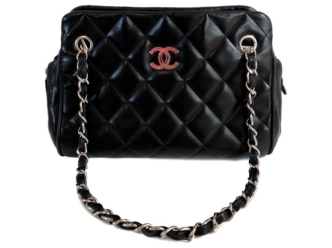 Chanel Kleines einkaufen Schwarz Leder  ref.141918