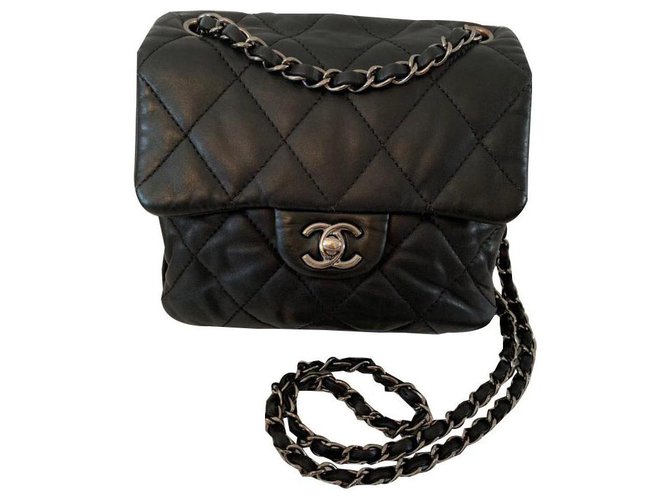 Chanel Black Leather  ref.141919