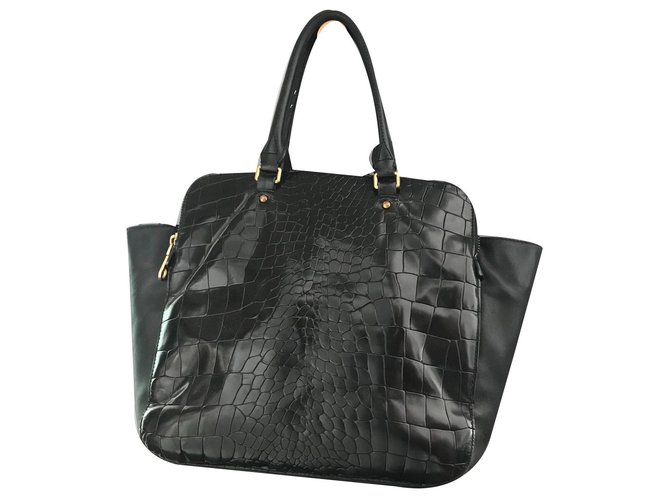 Marc by Marc Jacobs patent leather handbag Black  ref.142022