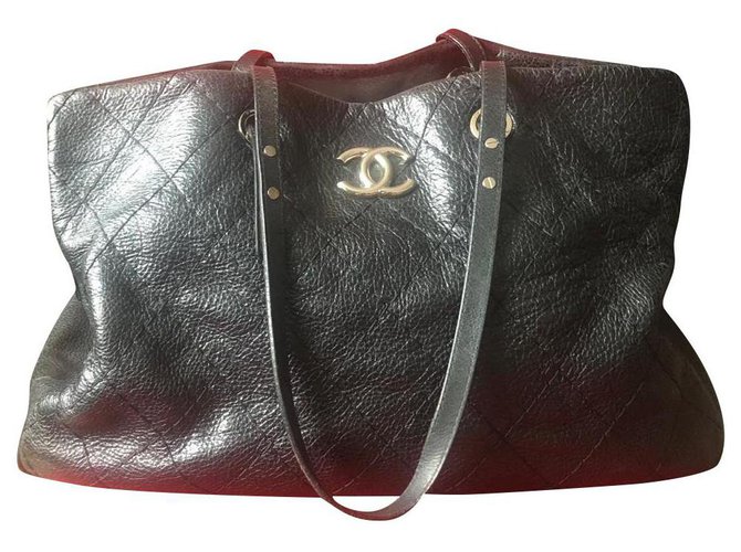 Chanel Black Leather  ref.142066