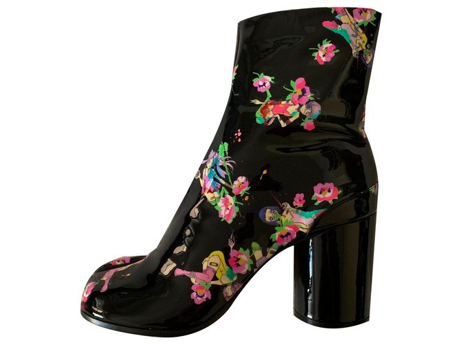 Maison Martin Margiela Printed patent leather Tabi ankle boots Multiple colors  ref.142302