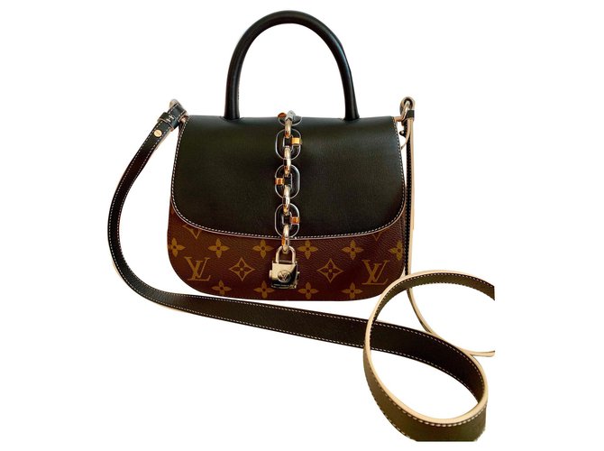 Louis Vuitton Chain It Pm Black Leather  ref.142323