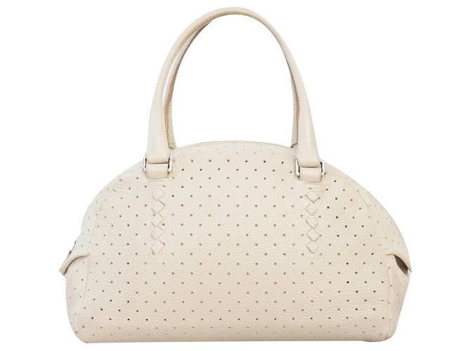 Bottega Veneta Sac bowler perforé Cuir Beige Écru  ref.142535