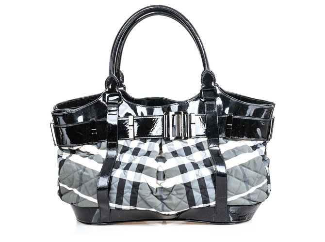 Burberry Black Quilted Beat Check Canvas Tote Bag Grey Leather Patent leather Cloth Cloth  ref.142805