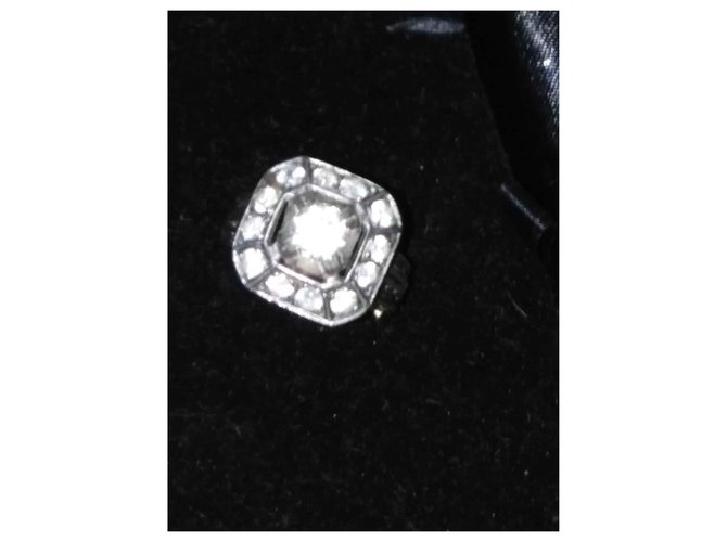 Vintage Lindo anel de noivado de diamante em ouro branco Cinza  ref.143597