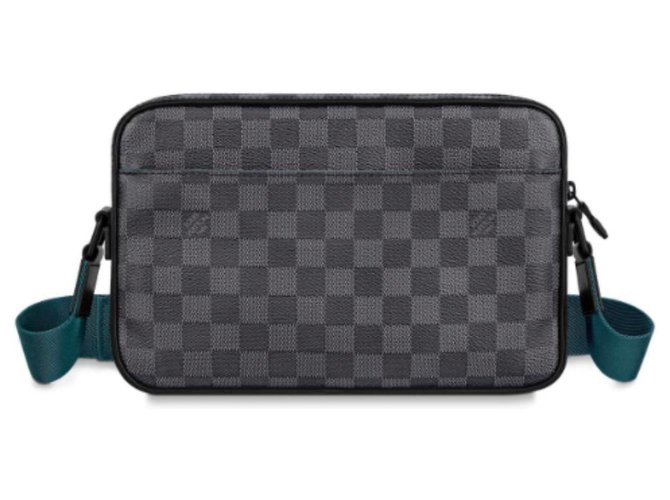 Louis Vuitton Alpha messenger bag nuevo Gris Cuero  ref.143856