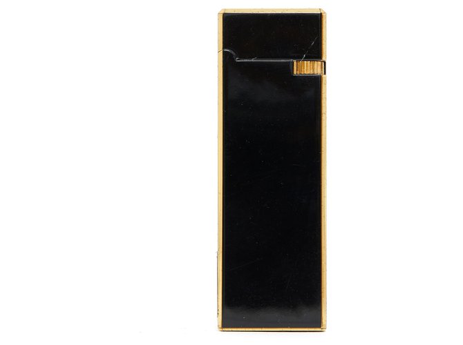 Chanel LIGHTER BLACK ENAMEL IN BOX Métal Noir Doré  ref.144373