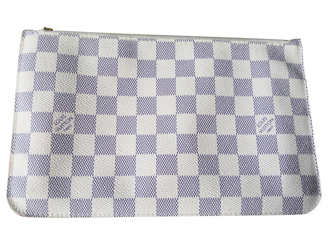 Superbo portafoglio Neverfull a scacchi Azur Louis Vuitton Bianco Blu Tela  ref.144385
