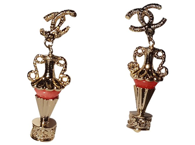 Chanel Earrings Golden Coral Metal  ref.144933