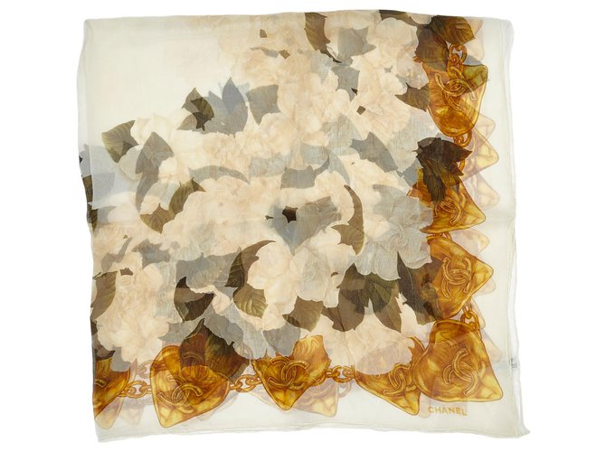 Foulard en soie blanche imprimée Chanel Tissu Multicolore Écru  ref.145016
