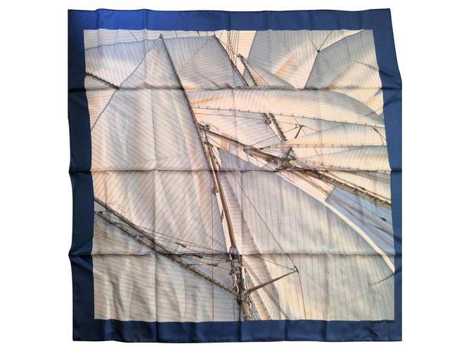 Stunning square scarf Hermès sailboats Blue Silk  ref.145169