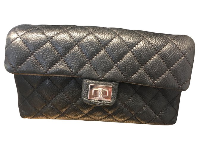Chanel Pockets Black Leather  ref.145744