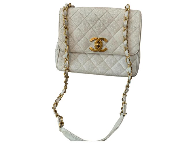 Chanel Classique Cuir Blanc cassé  ref.145867