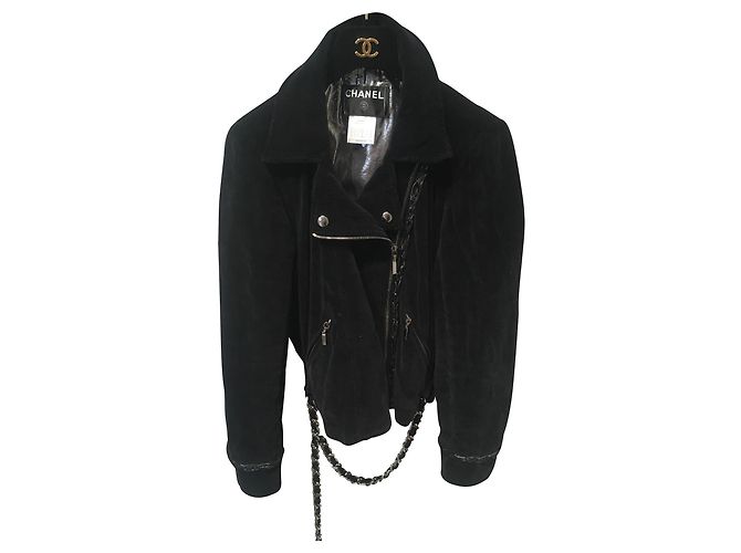 Chanel Perfecto Schwarz