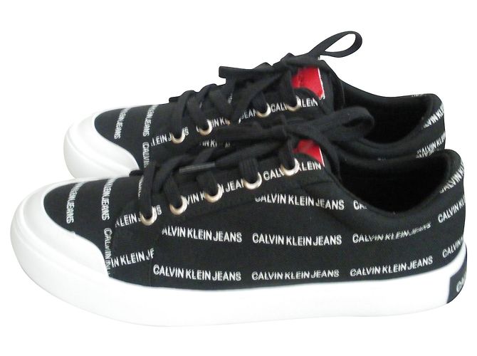 Tênis Calvin Klein Multicor de Tecido 40
