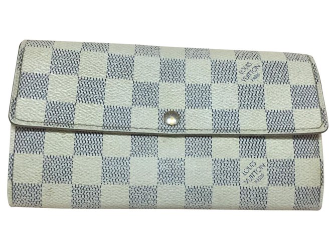 Louis Vuitton Sarah de vuitton wallet White Leather ref.146208 - Joli Closet