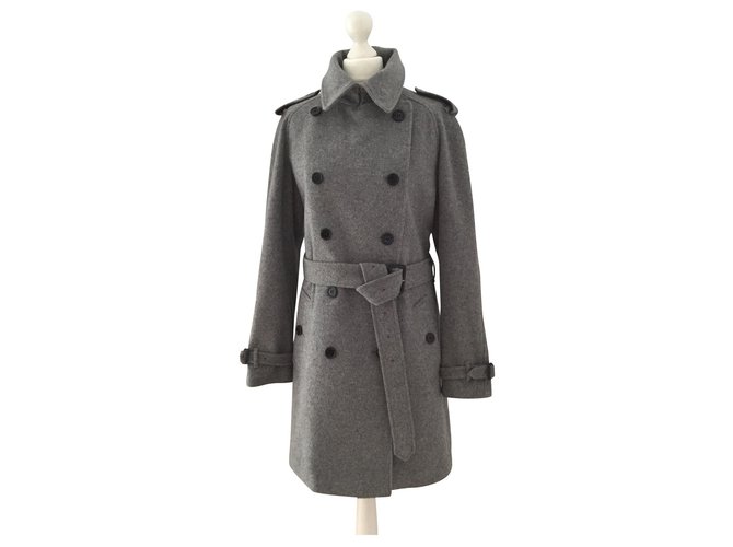 Burberry Coats, Outerwear Grey Wool  ref.146304
