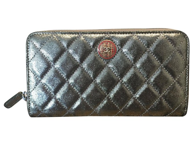 Chanel Wallets Silvery Cloth  ref.146313