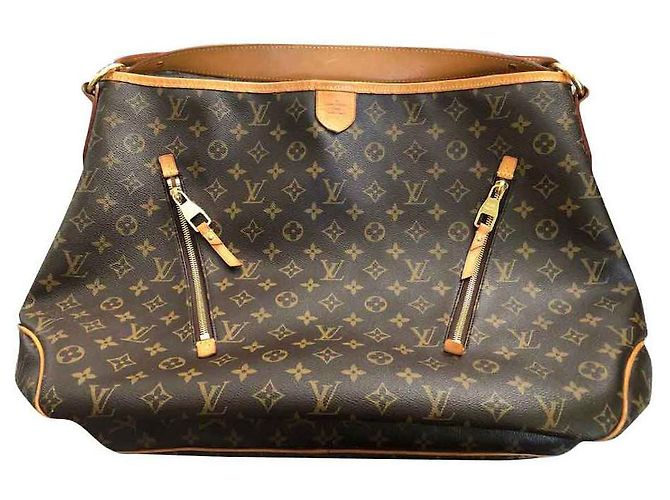 Louis Vuitton Delicioso GM Marrom