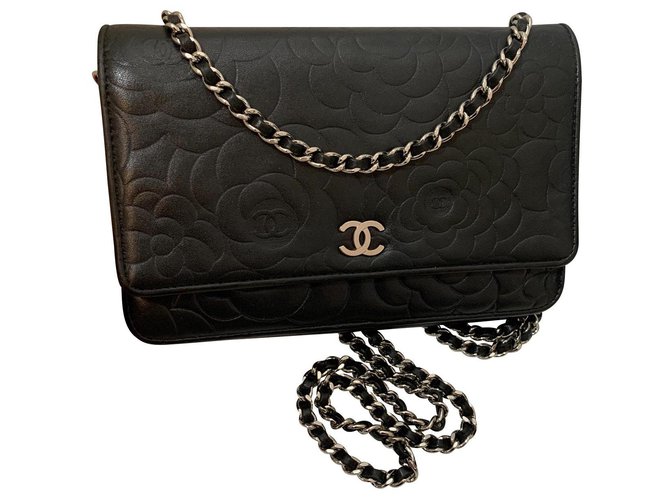 Wallet On Chain Chanel Camélia Woc Preto Couro  ref.147200