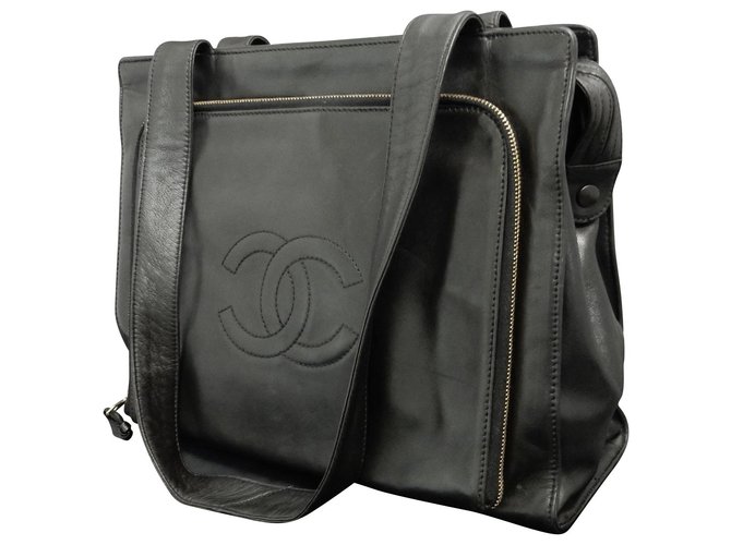 Chanel Vintage Shoulder Bag Black Leather  ref.147745