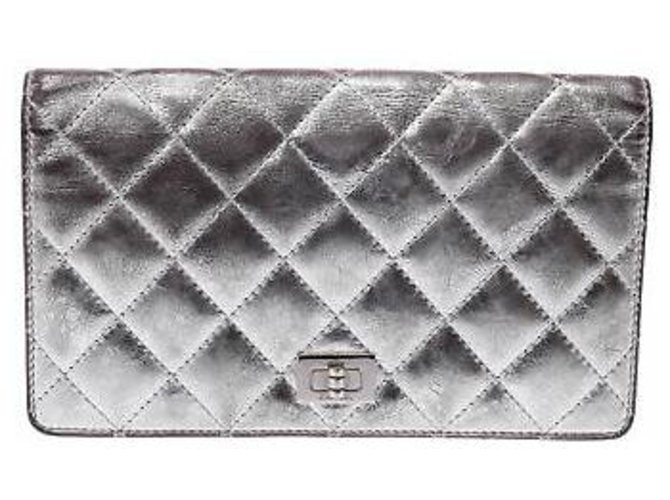 Chanel 2.55 carteira Prata Couro  ref.148006