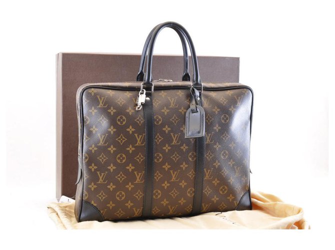 Porte documents voyage leather travel bag Louis Vuitton Grey in