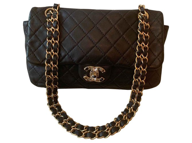 Timeless Chanel Black Leather  ref.148870