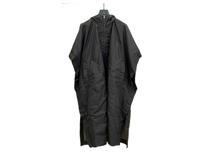 Comme Des Garcons Hooded poncho rain-outerwear Black Synthetic  ref.148875