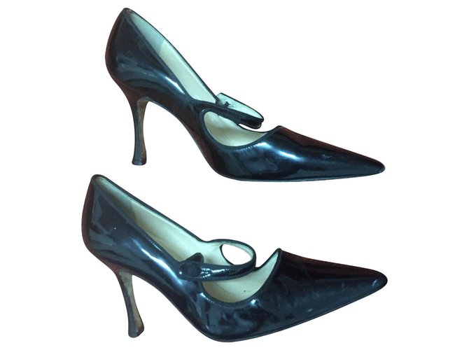 Manolo Blahnik Mary Jane From Manolo Heels Patent Leather Black Ref 149182 Joli Closet