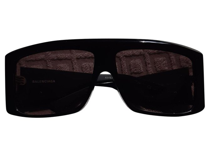 Balenciaga Des lunettes de soleil Acetate Noir  ref.149523