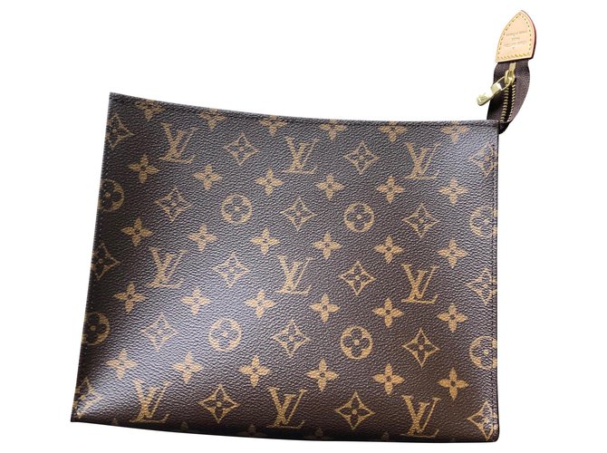Louis Vuitton Toiletry new Brown Leather  ref.149526