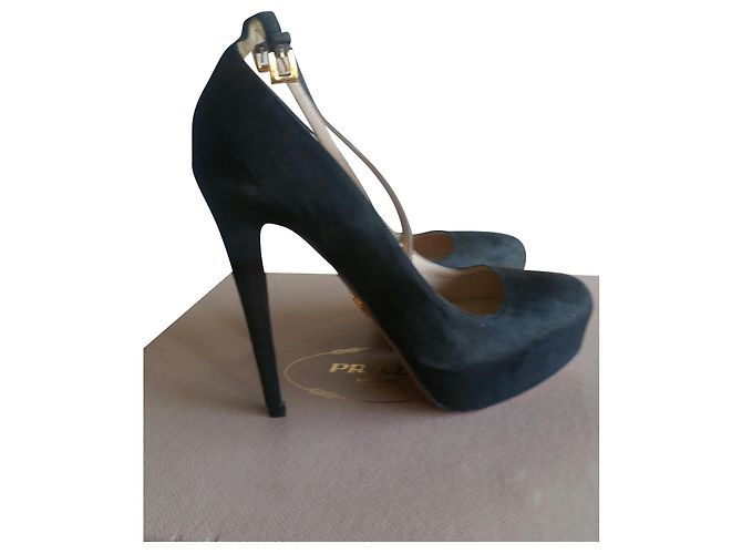 Prada Stöckelpumps Nubuk Anthrazitgrau