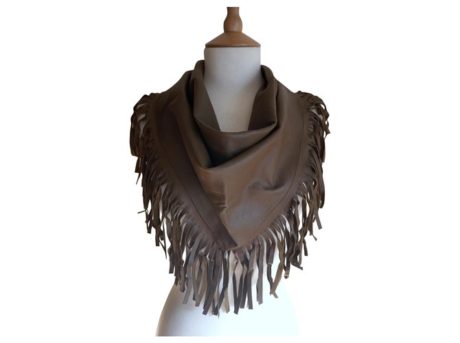 Uterque Scarves Olive green Leather  ref.149854
