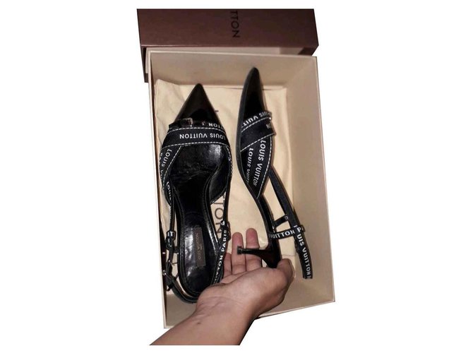 Louis Vuitton Heels Black Leather Patent leather  ref.149896