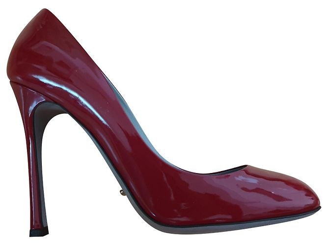 Sergio Rossi High Heel Pumps aus rotem Lackleder