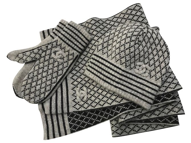 Chanel Cachecol, Conjunto de Chapéu e Luvas de Caxemira Preto Cinza