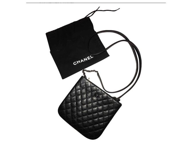 Wallet On Chain Embreagem Chanel  (uniforme) Preto Couro  ref.150444