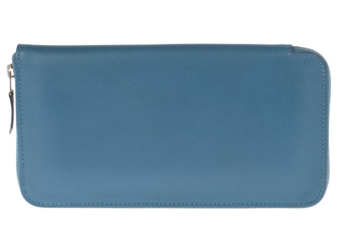 Hermès Muy bonita cartera Hermes Azap en cuero azul liso, Hardware de plata, ¡Nueva condición!  ref.150613