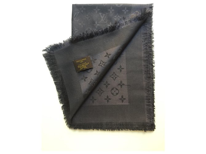 Louis Vuitton Monogram Scarf Grey Silk Wool  ref.150724