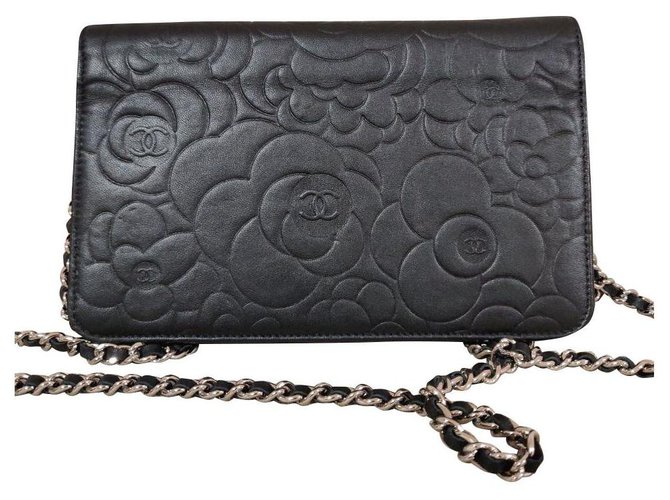 Chanel Woc camelia Black Leather  ref.151025