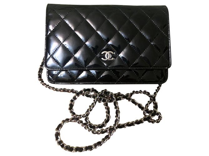 Wallet On Chain Chanel WOC Nero Pelle verniciata  ref.151564