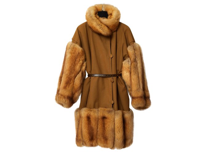 Revillon Coats, Outerwear Caramel Cotton Fur  ref.151684